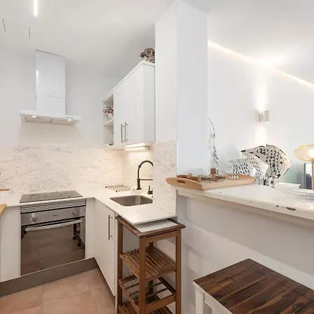 Cas Carbon3r-stunning Ground Floor In Front Of The Sea Apartment *
