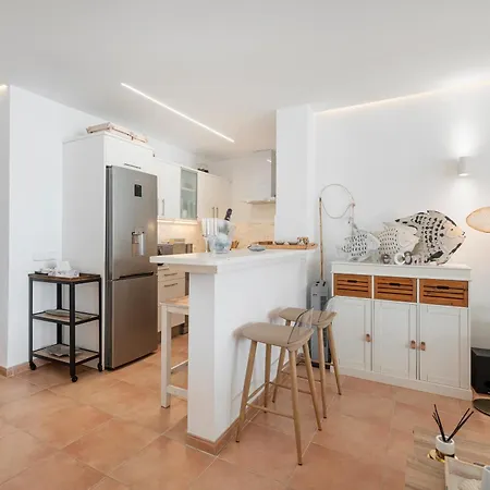 Apartment Cas Carbon3r-stunning Ground Floor In Front Of The Sea *
